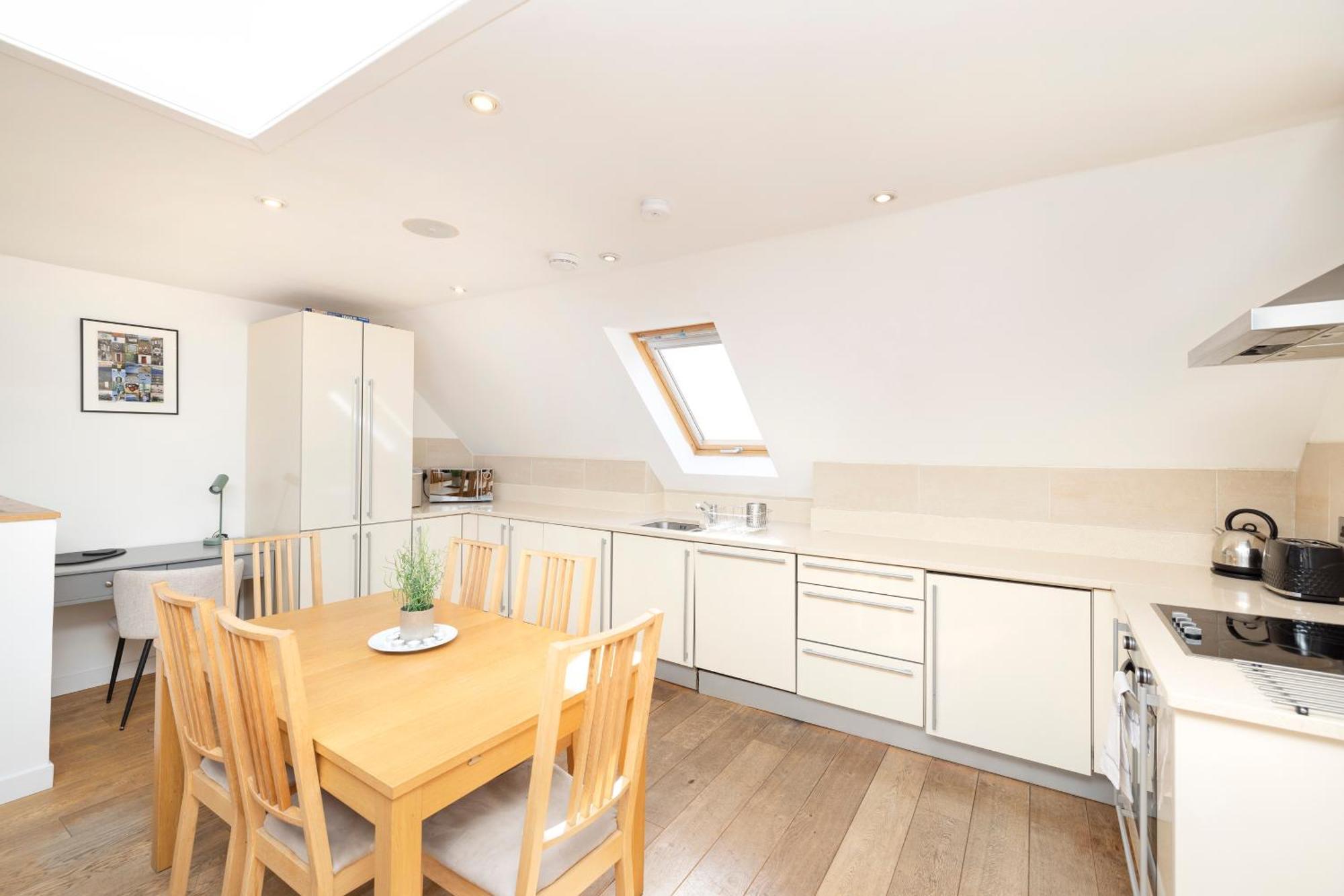 Apartamento Joivy Superb Flats In The Heart Of Edimburgo Exterior foto
